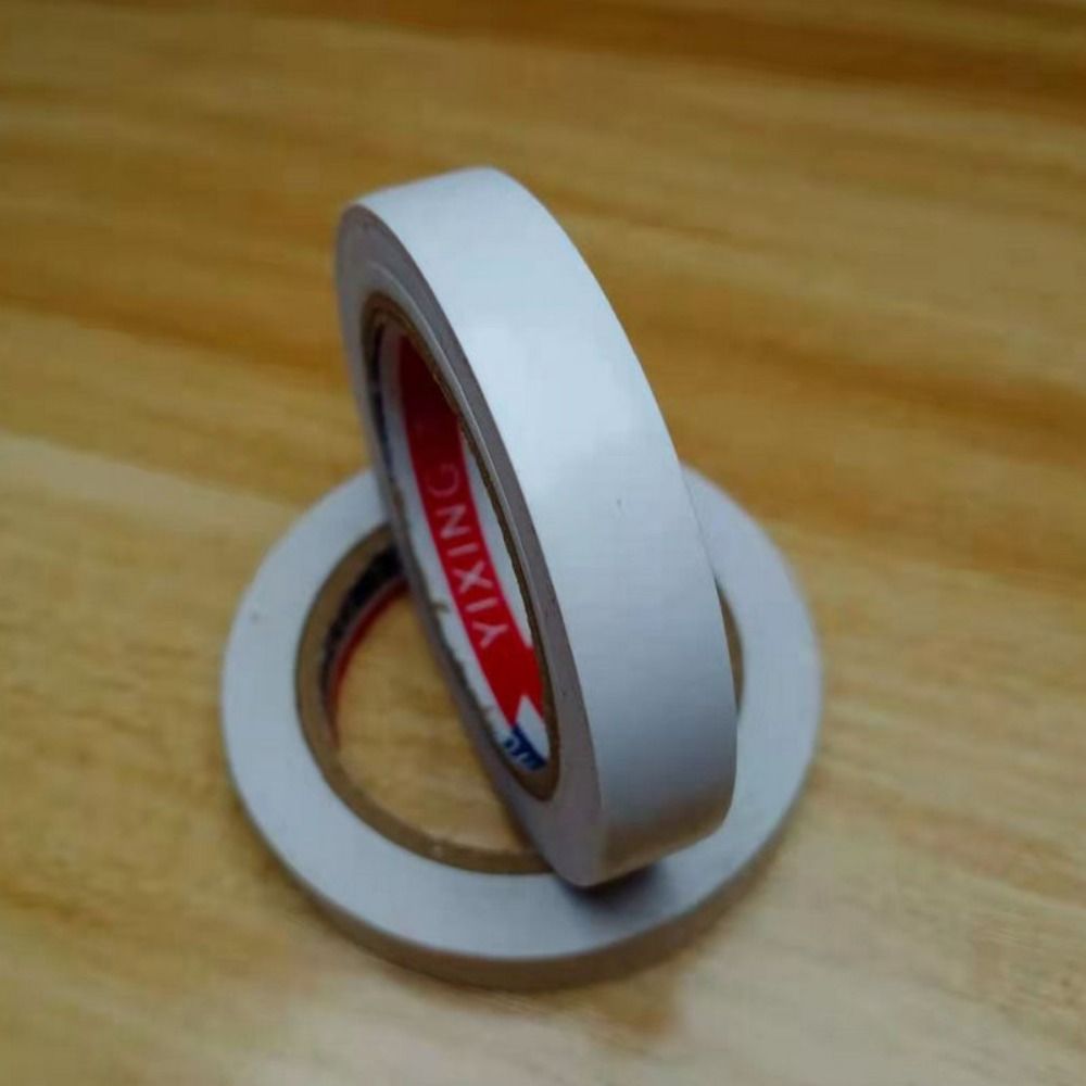 شريط لاصق مضاد للانزلاق لمقبض  - مراجعة Badminton Grip وسعره